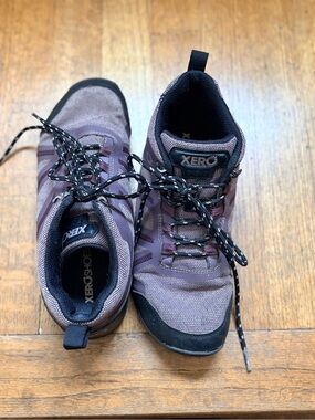 Xero Women's Lace-Up Trail Boots in Mauve
